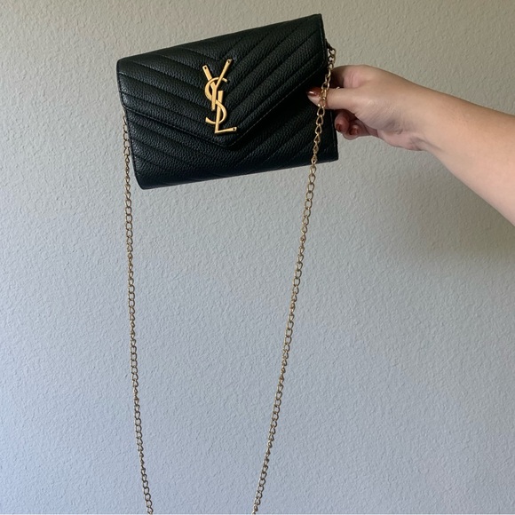 black purse - Picture 6 of 6